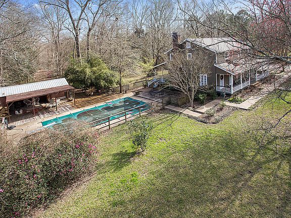 3rd image of 11325 Wakefield Dr N