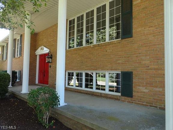 2nd image of 5560 Eastview St
