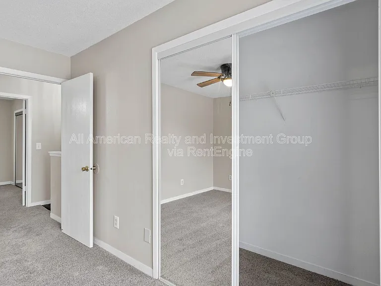 611 Center St #10 — Photo 15