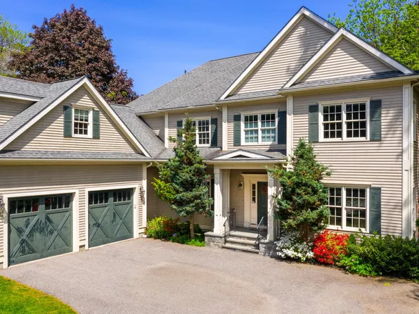 750 Hammond St, Brookline, MA 02467