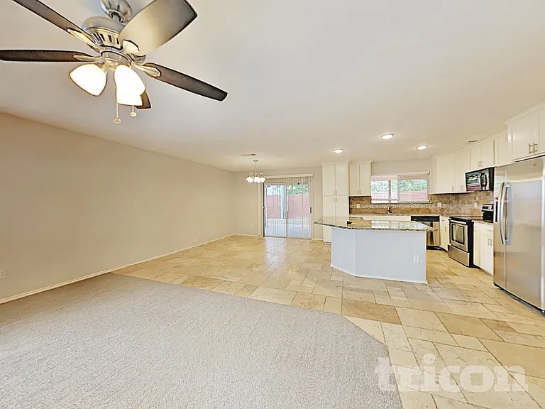 4000 Sapphire Ln — Photo 5