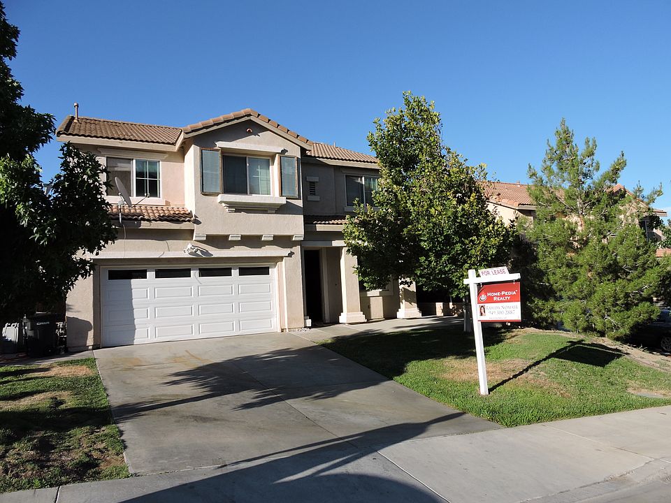 1st image of 15154 Spinnaker Dr