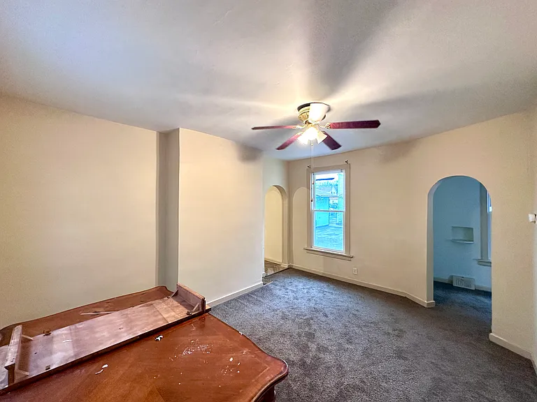 115 E Home St — Photo 7