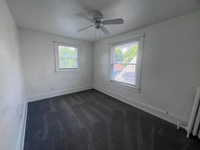 748 Crescent St NE — Photo 15