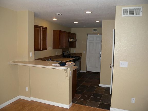4th image of 8404 Majestic View Ave