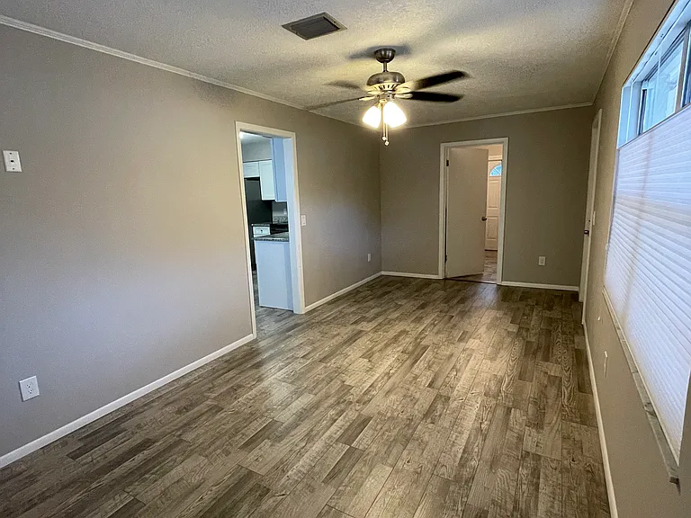 717 Alton Ave — Photo 13
