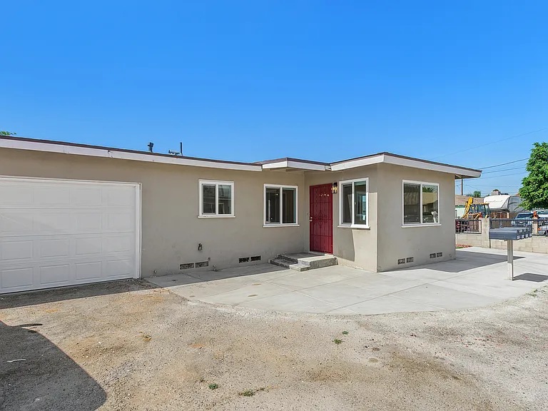 8195 Date St — Photo 3