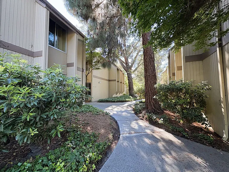 505 Cypress Point Dr #209 — Photo 1