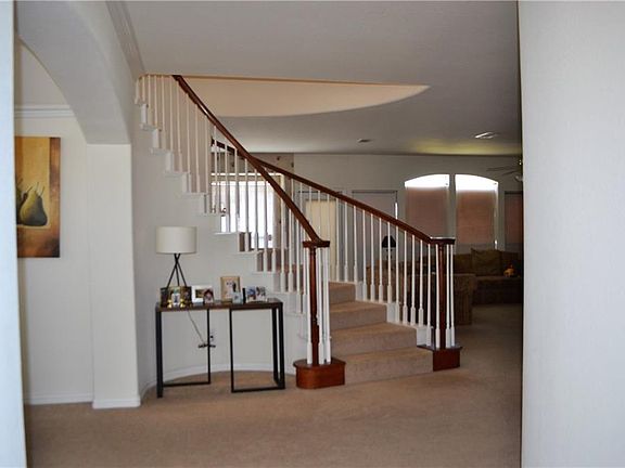 2nd image of 620 Vanilla Ct