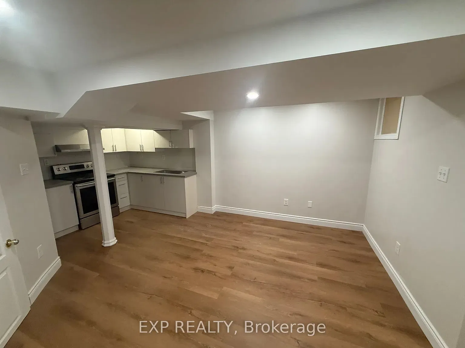 5 bed, $1,850 — Photo 4