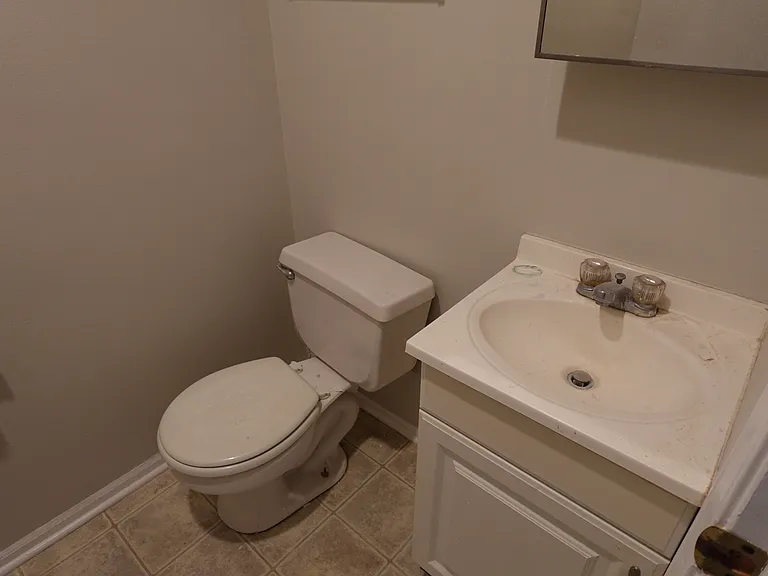 6608 NW Prairie View Rd — Photo 14