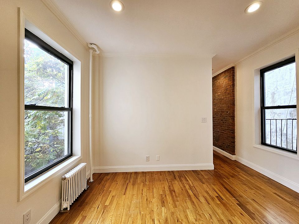 1st image of 21 1st Ave APT 28