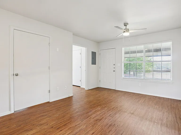2 and 3 Bedroom Living Room