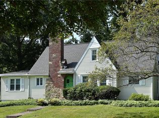 4814 Dorchester Dr, Erie, PA 16509