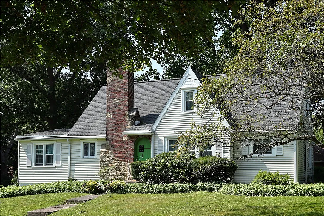 4814 Dorchester Dr photo 1