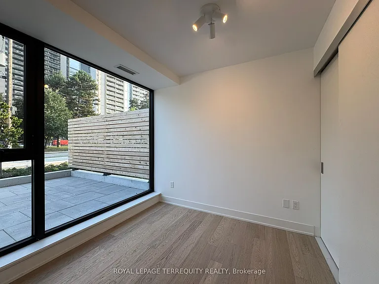 200 Keewatin Ave #103 — Photo 11