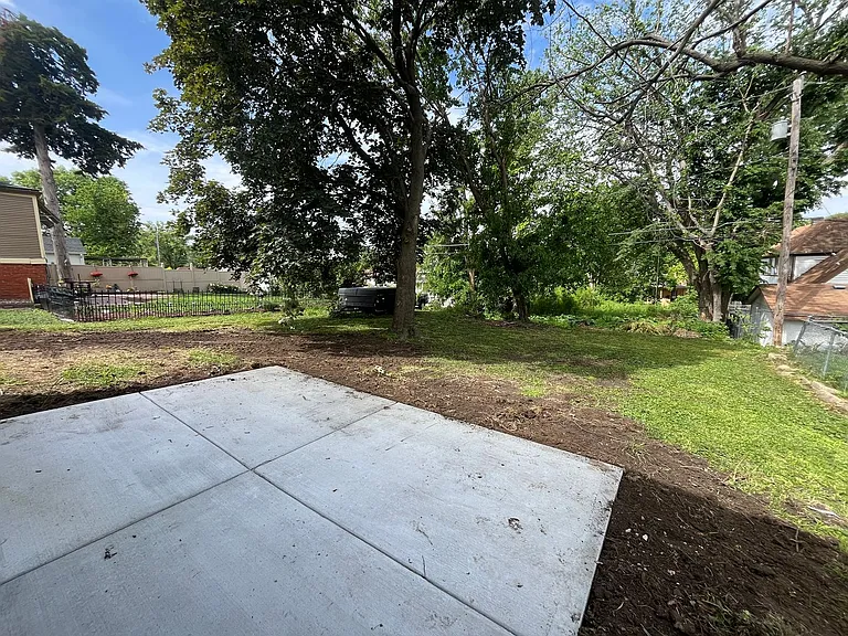708 N 41st St — Photo 2