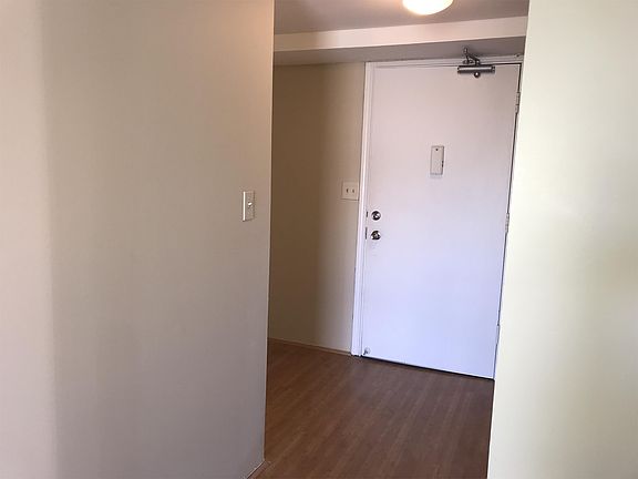 Entry way with space