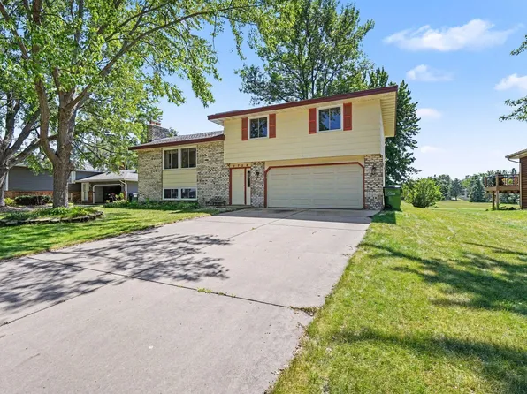 1728 132nd Ave NE, Blaine, MN 55449