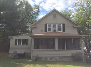 24 Upland Ave, East Greenwich, RI 02818