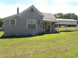 102 Magnolia Ave, Huntington, AR 72940
