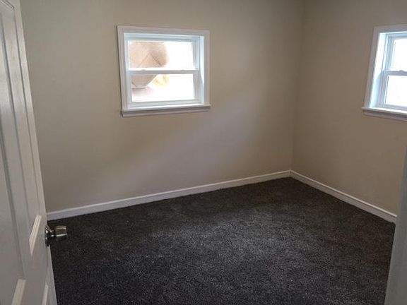 5th image of 8696 N Main St #1
