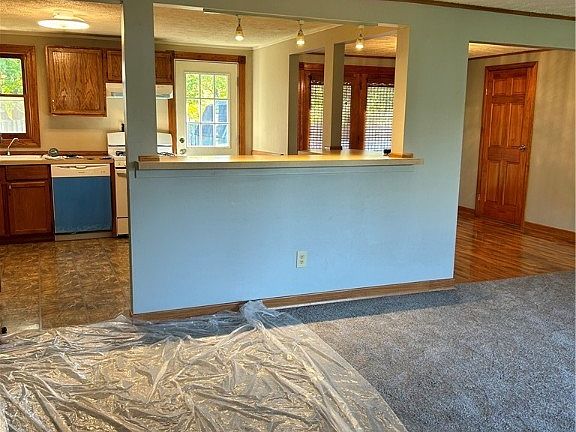 4th image of 1710 Luke Dr