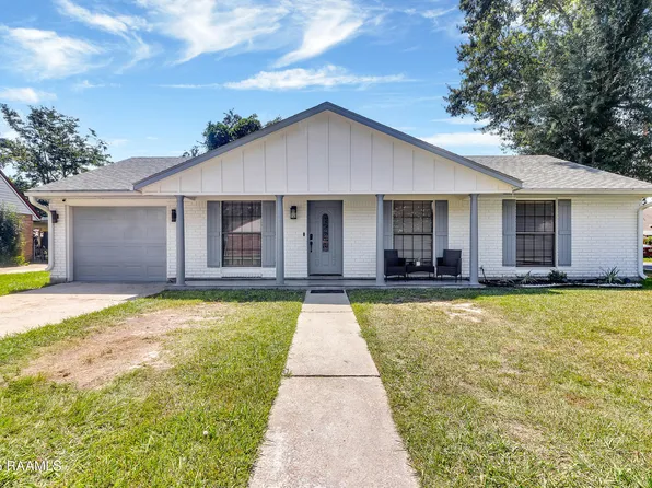 113 Crystal Ln, Lafayette, LA 70506