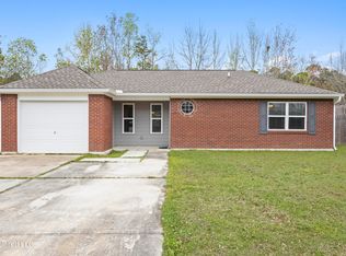 1620 Springridge Rd, Gautier, MS 39553