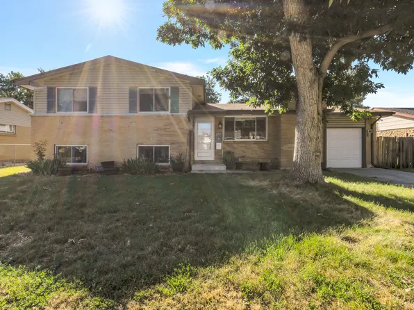 2876 S Joslin Ct, Denver, CO 80227