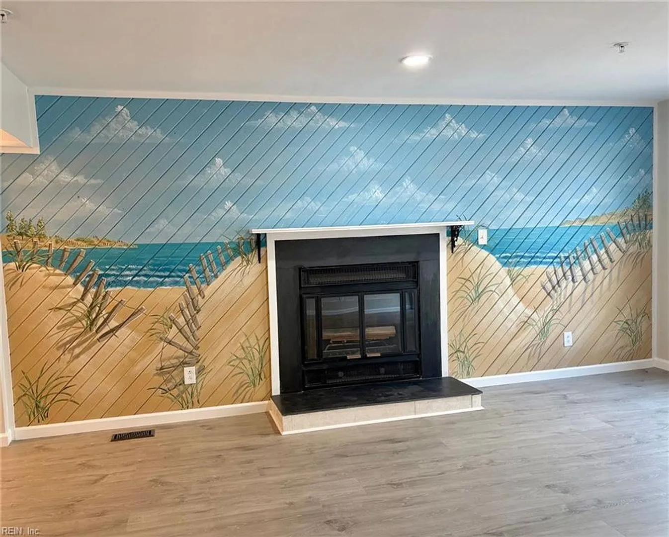 2 Bed 2.5 Bath Condo — Photo 3