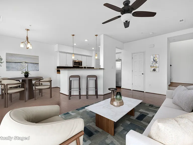5841 Bella Marie Way — Photo 3