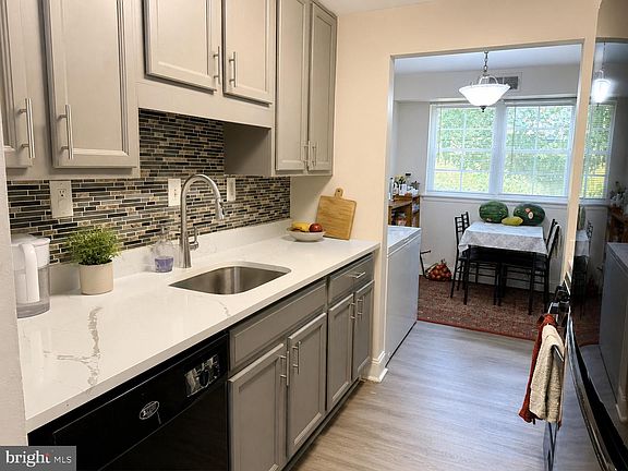 5th image of 7094 Spring Garden Dr Unit Tl2