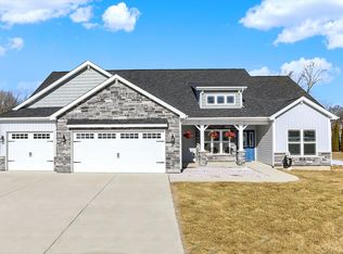 1158 N Deer Meadows Rd, Delphi, IN 46923