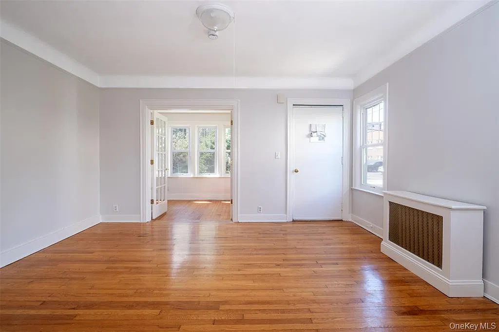 3 bed, 1250 sqft, $4,800 — Photo 3