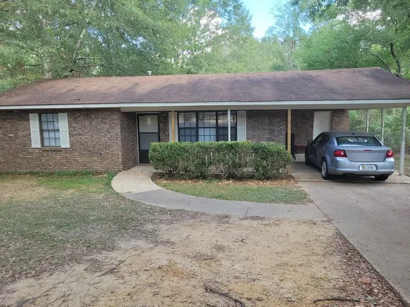 506 N Cherry St, McComb, MS 39648