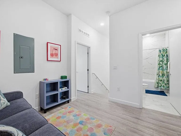 620 Trikomo Dr — Photo 17