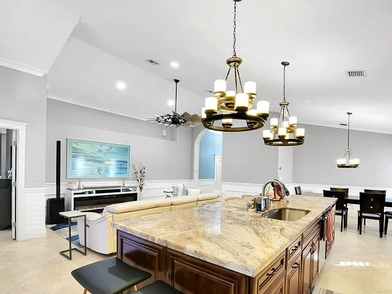 2208 Soundings Ct — Photo 5