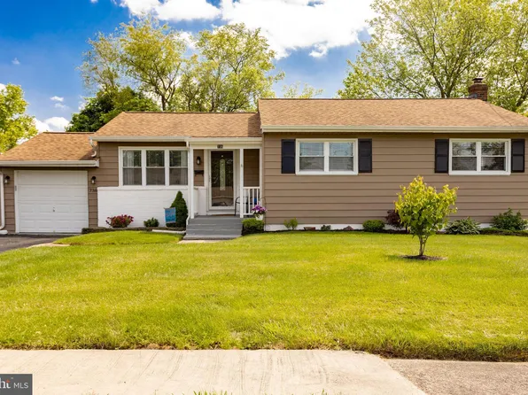 736 Smith Ln, Westampton, NJ 08060