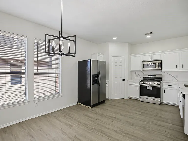 1705 Stuart St — Photo 13