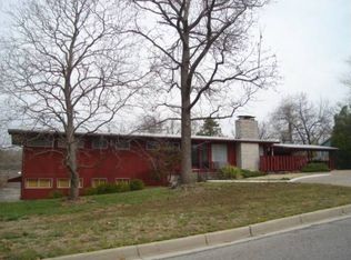 935 Kensington Rd, Joplin, MO 64801