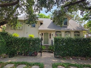 5844 Fontainebleau Dr, New Orleans, LA 70125