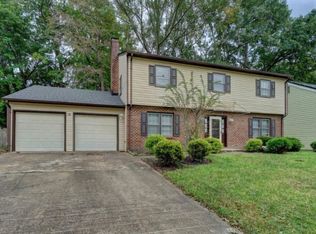 56 Whetstone Dr, Hampton, VA 23666