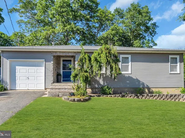 808 Tappan St, Forked River, NJ 08731