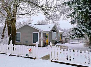 12225 Dalhart Dr, Fenton, MI