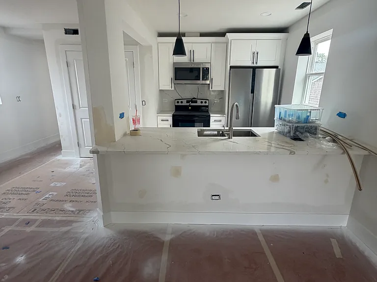 1628 W Blackhawk St #2 — Photo 2