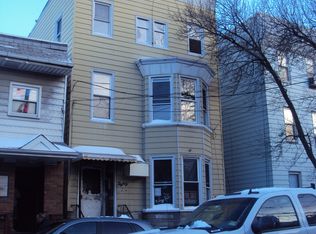 82 Pacific St, Newark, NJ 07105