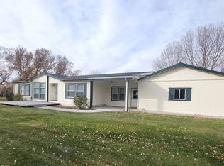 805 M St, Lagrange, WY 82221