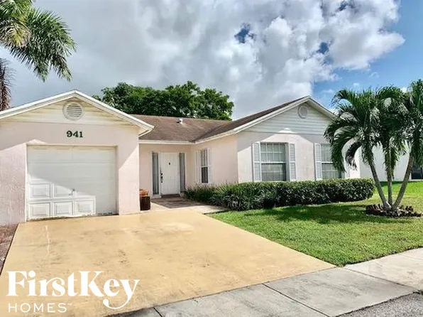 941 SW 88th Ave, Hollywood, FL 33025