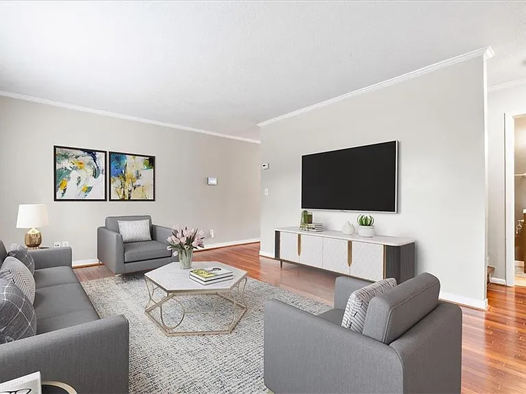 2412 Peachwood Cir NE #3 — Photo 3